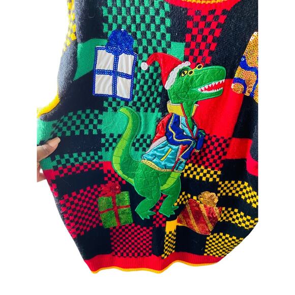 Ugly Christmas Sweater Dinosaur T-Rex Santa Hat Present Plaid Unisex Sweater XL - Picture 3 of 8